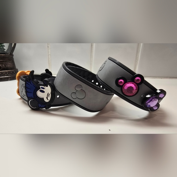 Vintage Disney Magic Bands (3) - Picture 2 of 9